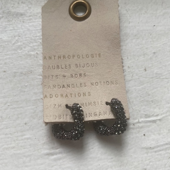 Rectangular Black Crystal Earrings - Picture 2 of 3